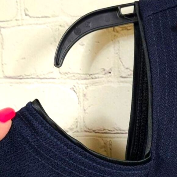 Banana Republic Navy Crepe Cold Shoulder Blouse Career Top Long Sleeve Textured - Picture 5 of 9